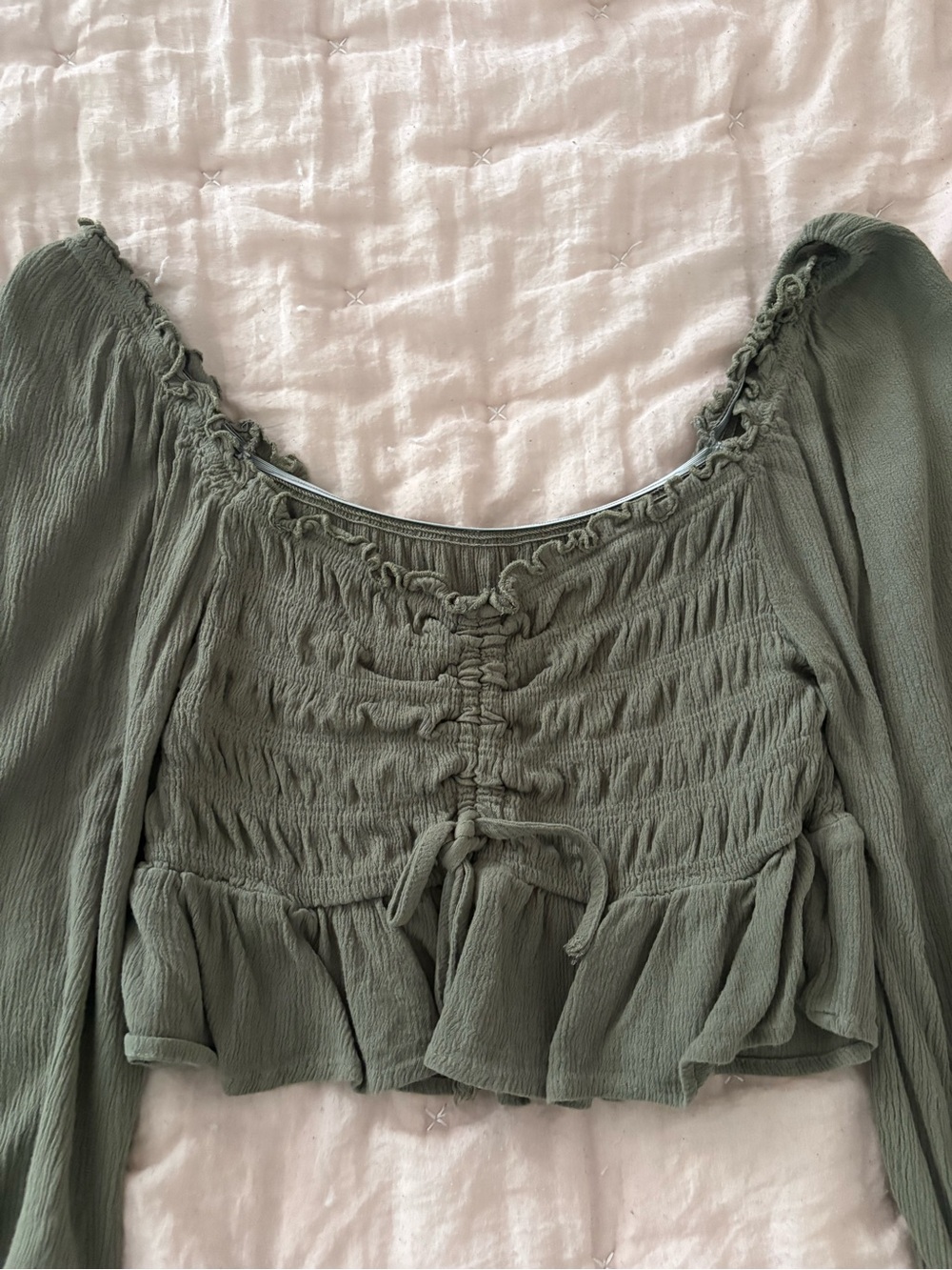 Bluebell Collection Green Ruched Crop Top - Picture 4 of 6